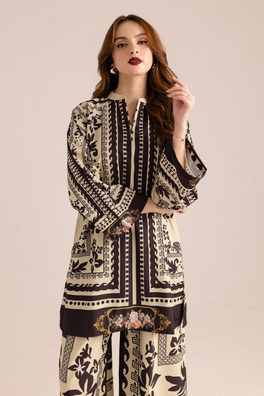 🌟 Naqsh-e-Hayat -Piece Kurti Set 🌟
